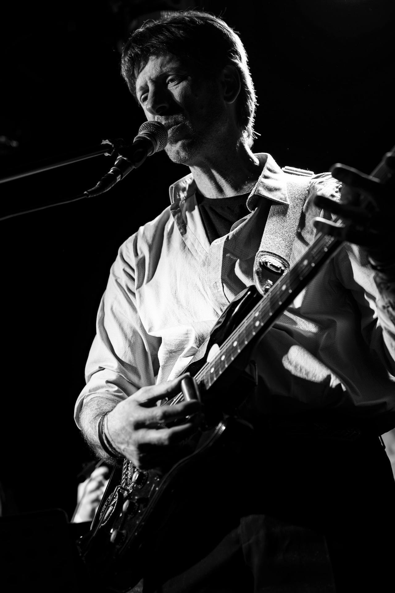 Valerio - Guitares & Chant